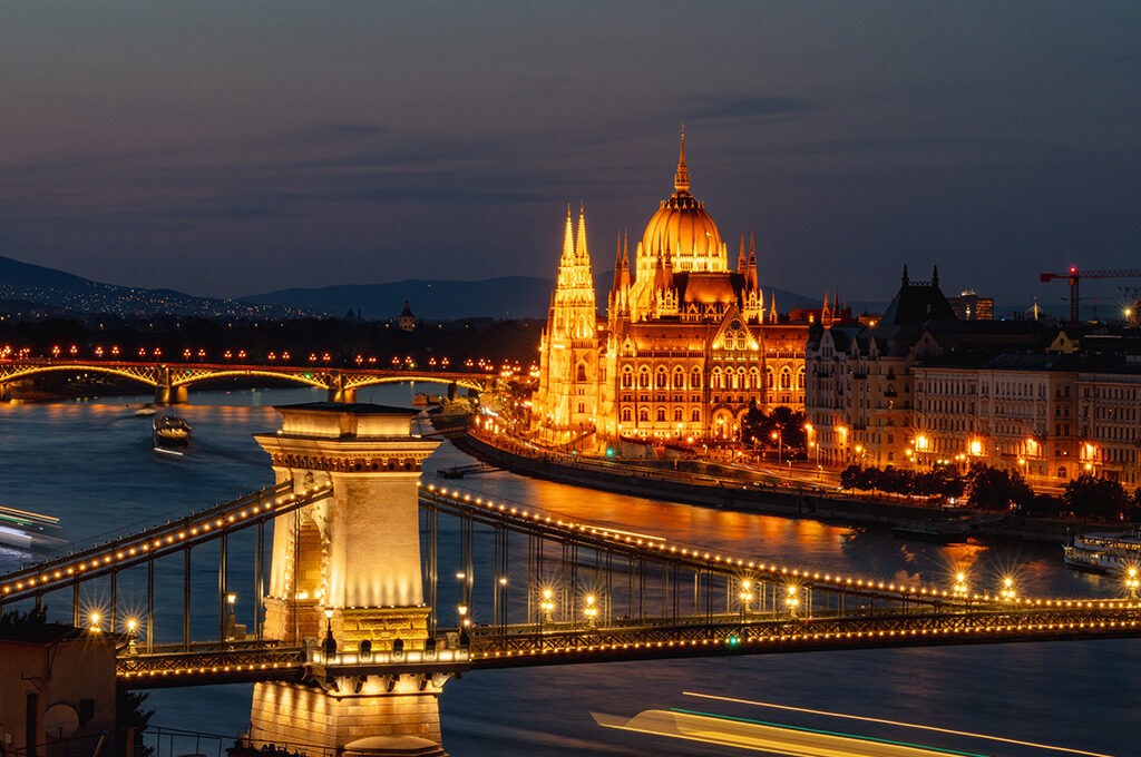 Chain Bridge Budapest,Best Free Things to Do in Budapest-VGUK Blog
