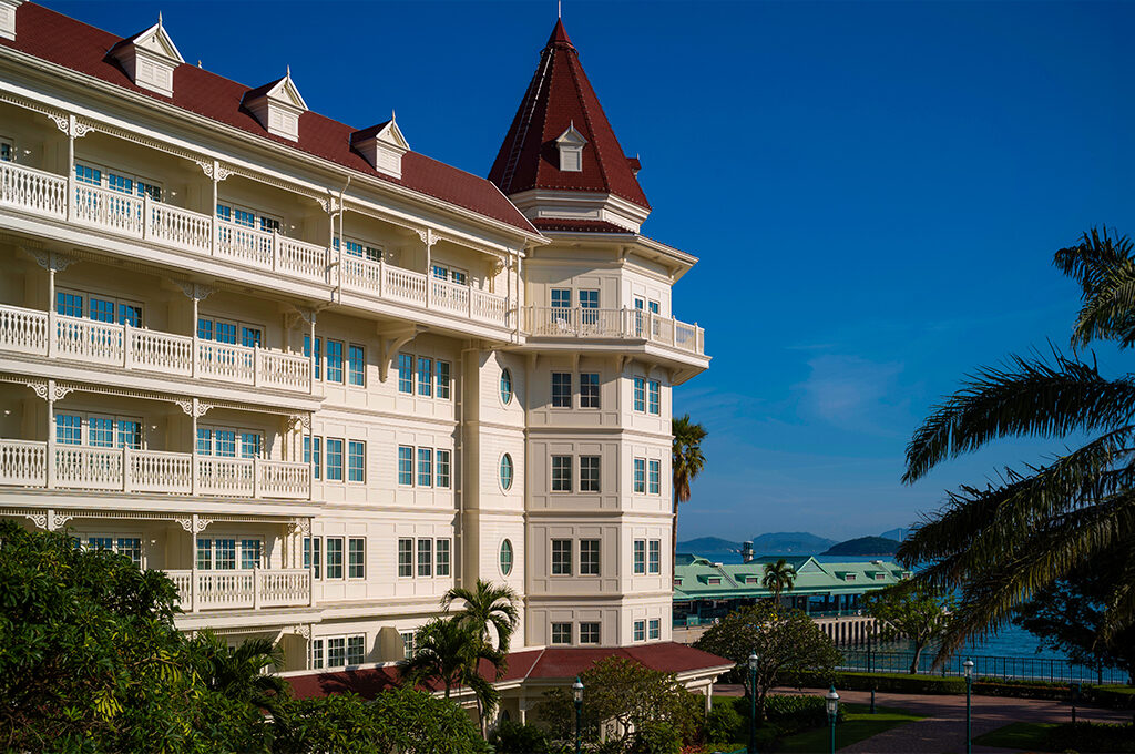 Hotel Cheyenne,Best Hotels Near Disneyland Paris- VGUK Blog