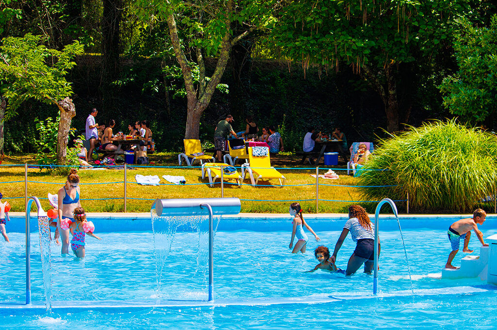 Indoor Pool Hotel,Best Hotels Near Disneyland Paris- VGUK Blog