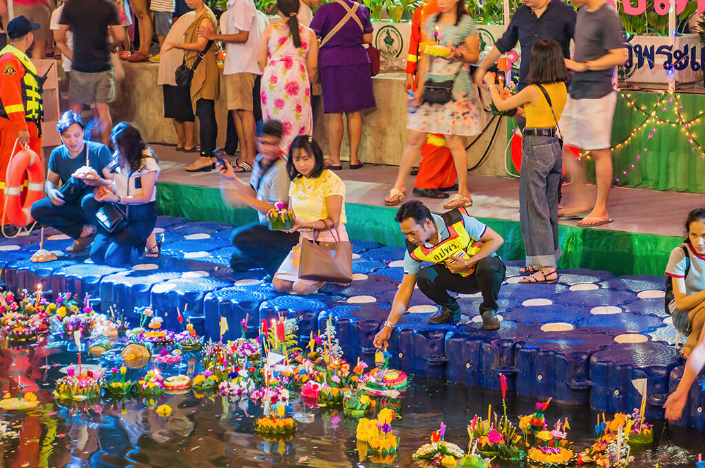 Loy Krathong festival floating,Best Time to Visit Thailand - VGUK Blog