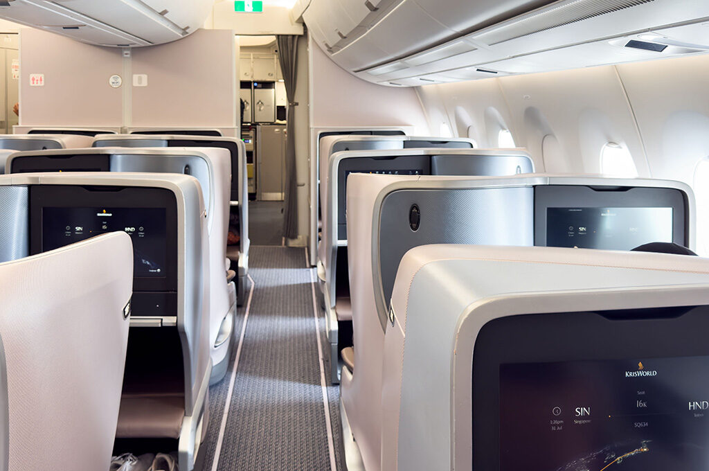 Singapore Airlines economy class cabin,Best Economy Airlines - VGUK Blog