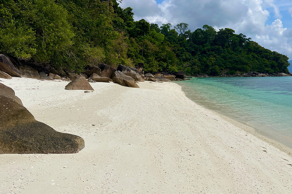 Thai beach,Best Time to Visit Thailand - VGUK Blog